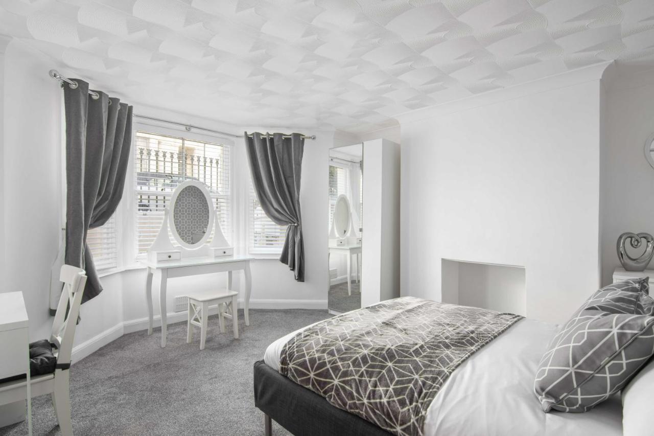 The Roost Group - Stylish Apartments Gravesend Eksteriør bilde