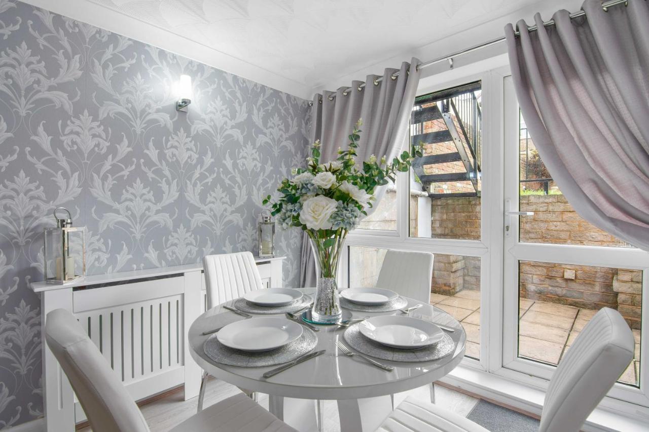 The Roost Group - Stylish Apartments Gravesend Eksteriør bilde